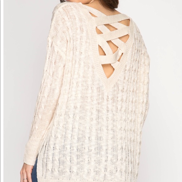 Lattice back cream cable knit sweater - Picture 2 of 7